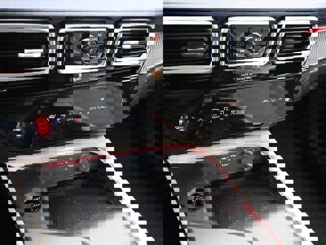 New 2026 Nissan Sentra SL w/ Floor Mat Package image 17