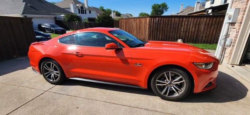 Used 2016 Ford Mustang GT Premium RWD image 8