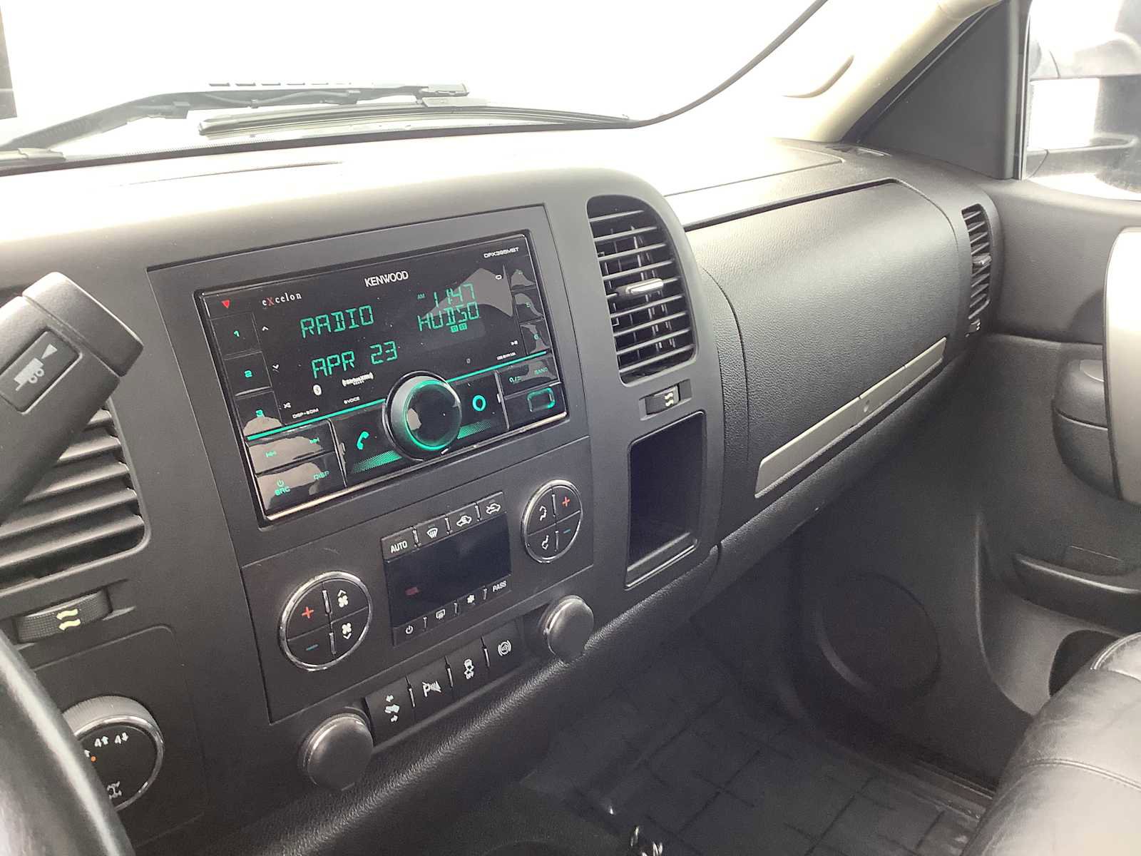 Used 2013 Chevrolet Silverado 2500 LT w/ Custom Sport Truck Package image 17