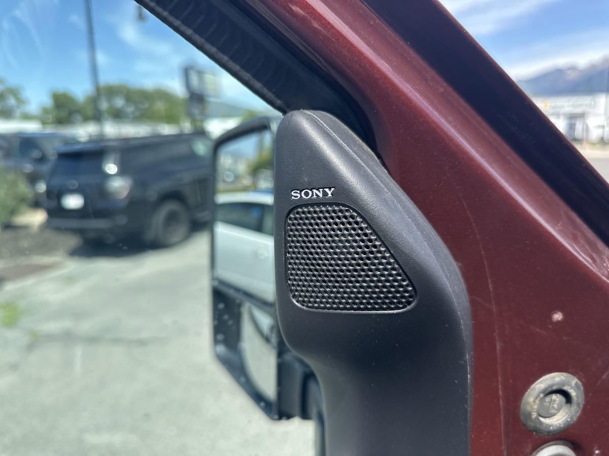 Used 2016 Ford F250 Lariat w/ Chrome Package image 11