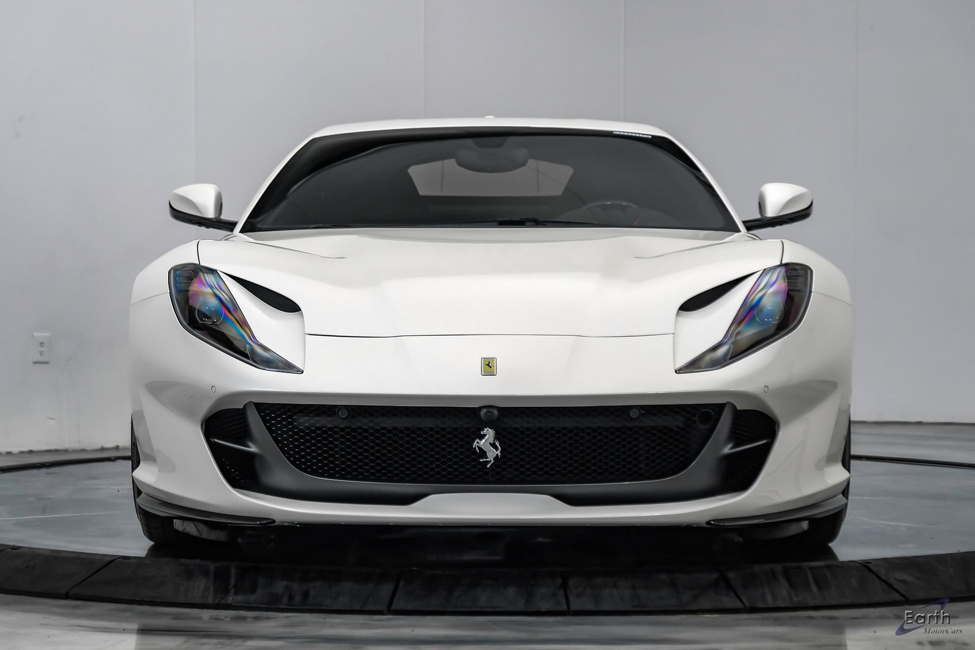 Used 2019 Ferrari 812 Superfast RWD image 34