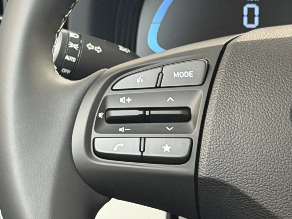 New 2026 Hyundai Venue SEL image 18