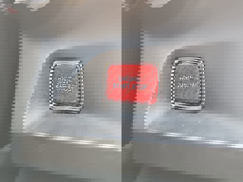 Used 2019 Chevrolet Camaro SS image 21