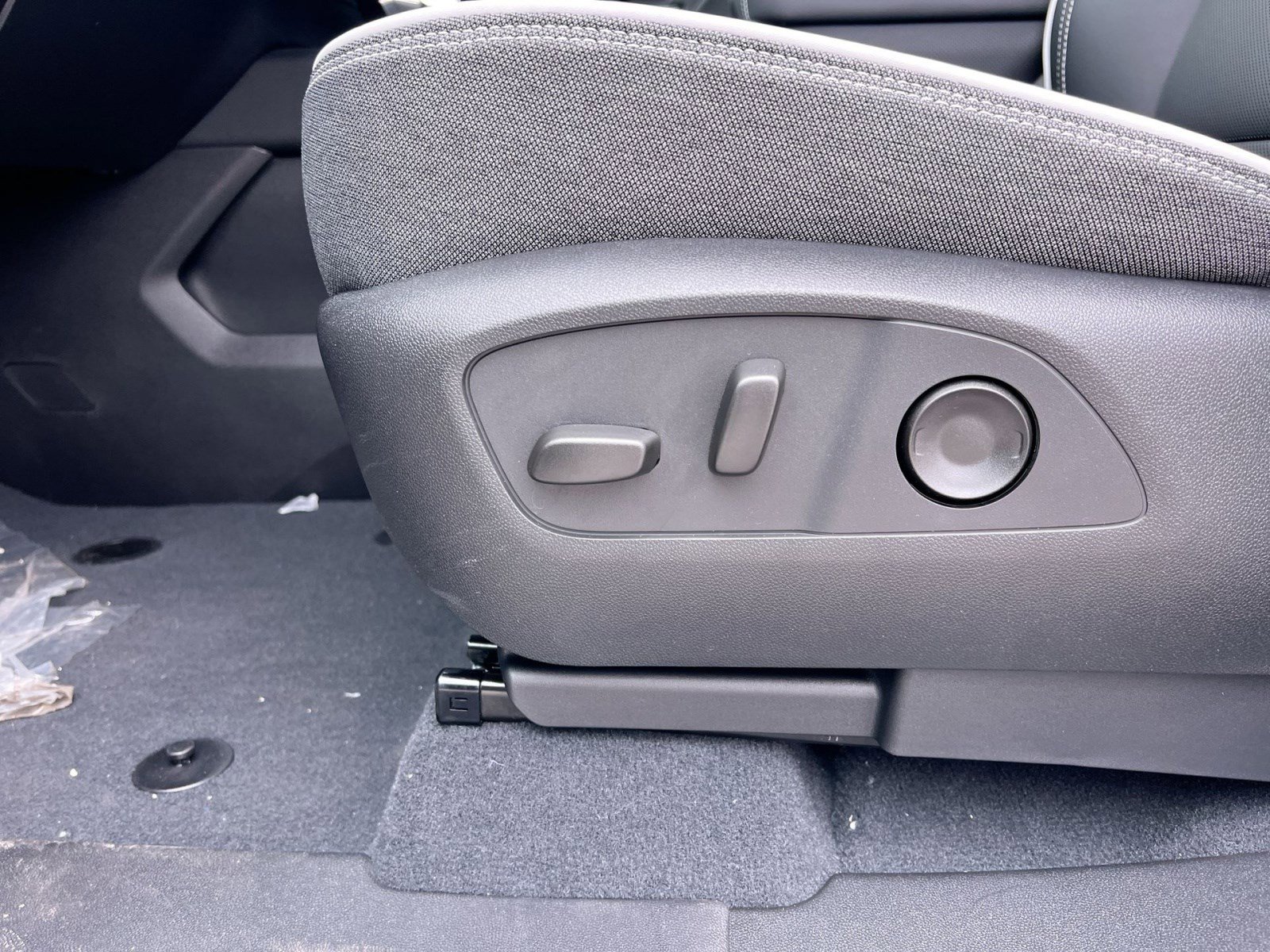 New 2026 GMC Sierra EV Elevation image 13