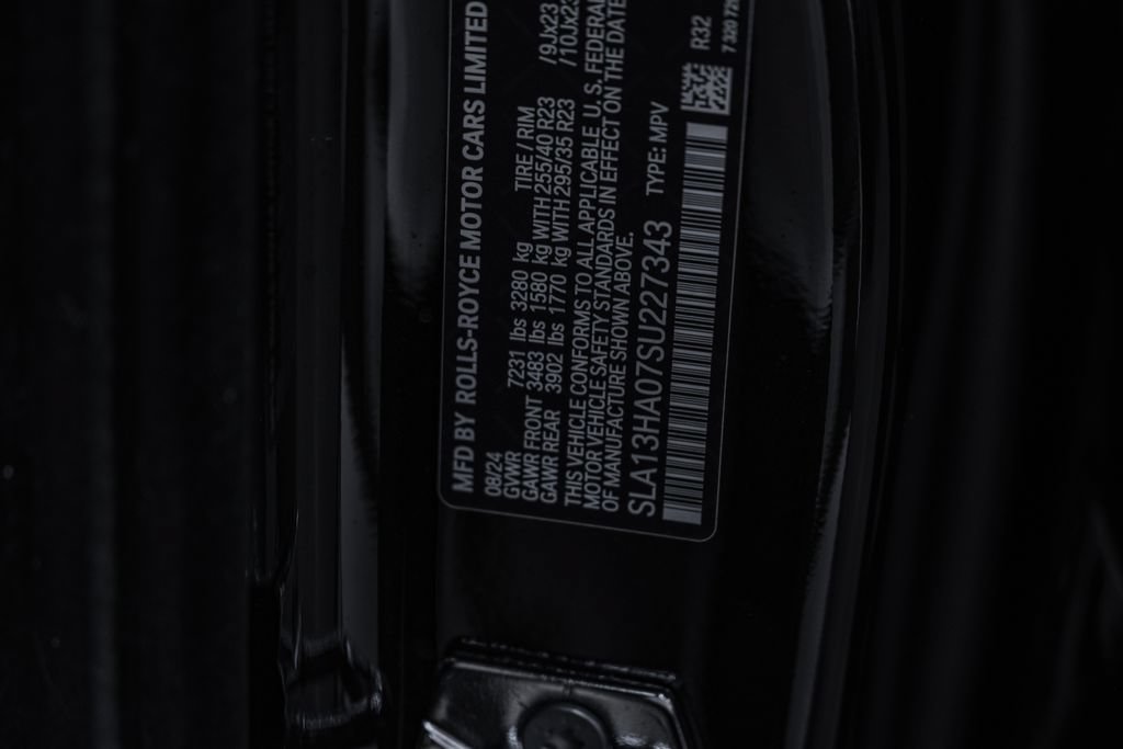 Used 2025 Rolls-Royce Cullinan AWD/4WD image 49