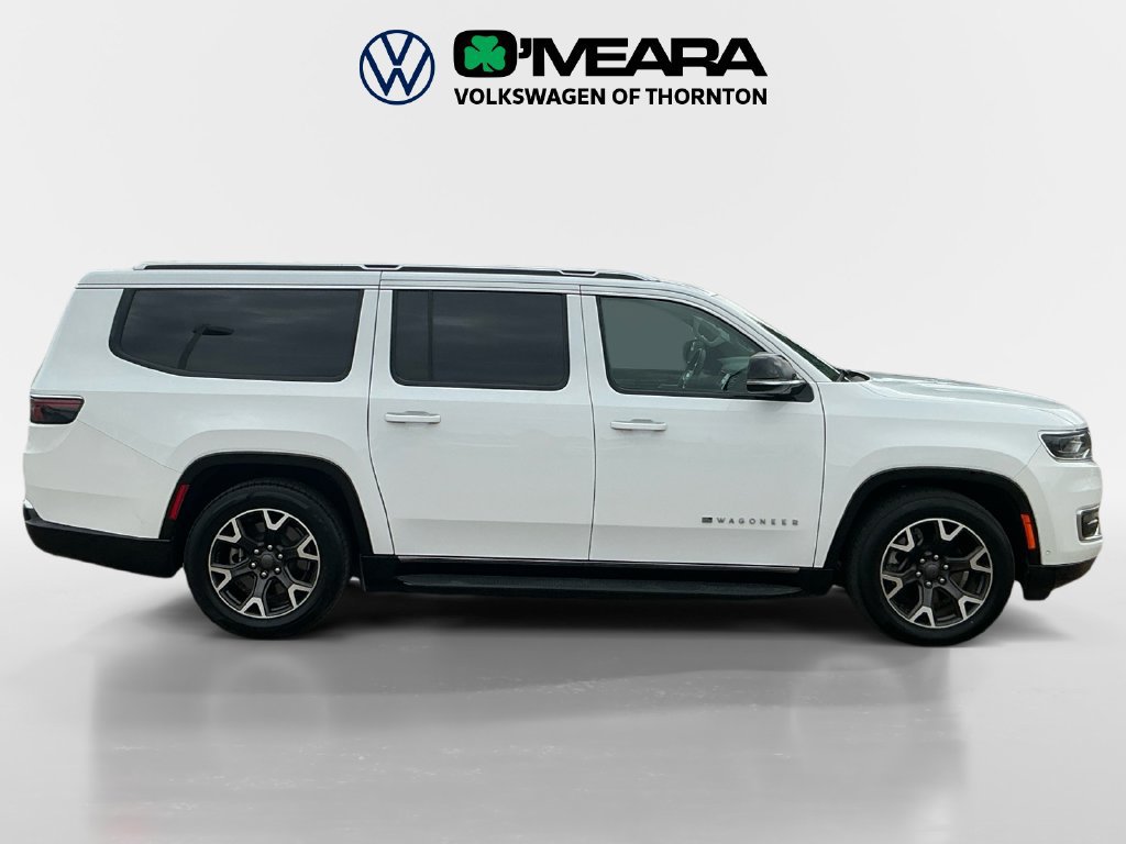 Used 2024 Jeep Wagoneer L Series III w/ Flexible Seating Group AWD/4WD image 6