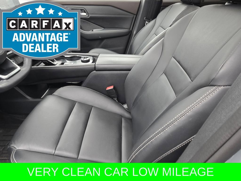 Used 2023 Nissan Rogue SL w/ SL Premium Package image 16