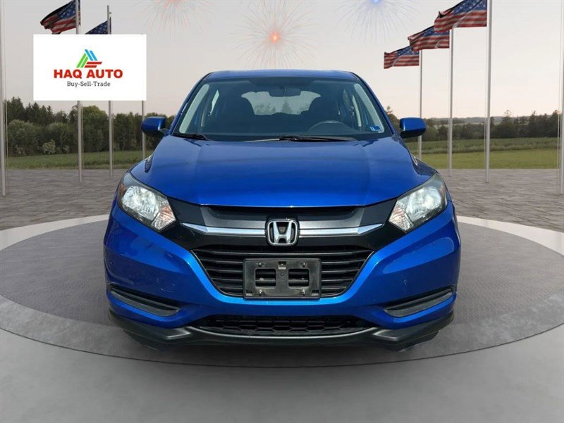 Used 2018 Honda HR-V LX image 2