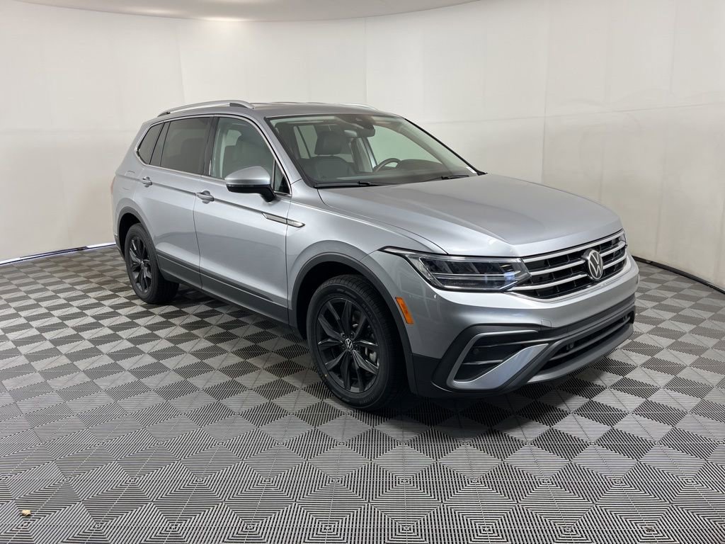 Used 2024 Volkswagen Tiguan SE image 16