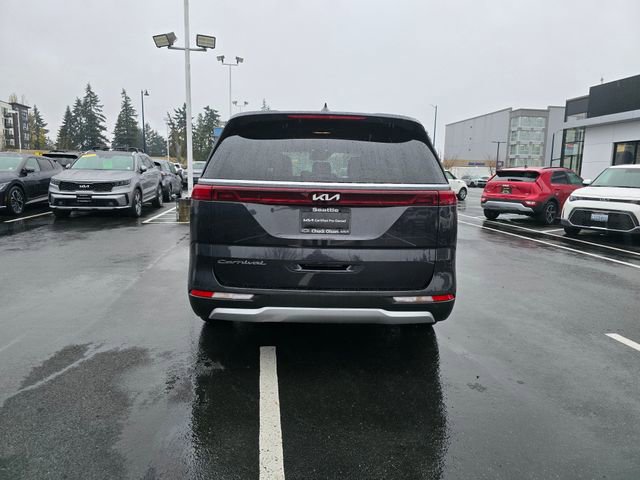Certified 2022 Kia Carnival LX image 4