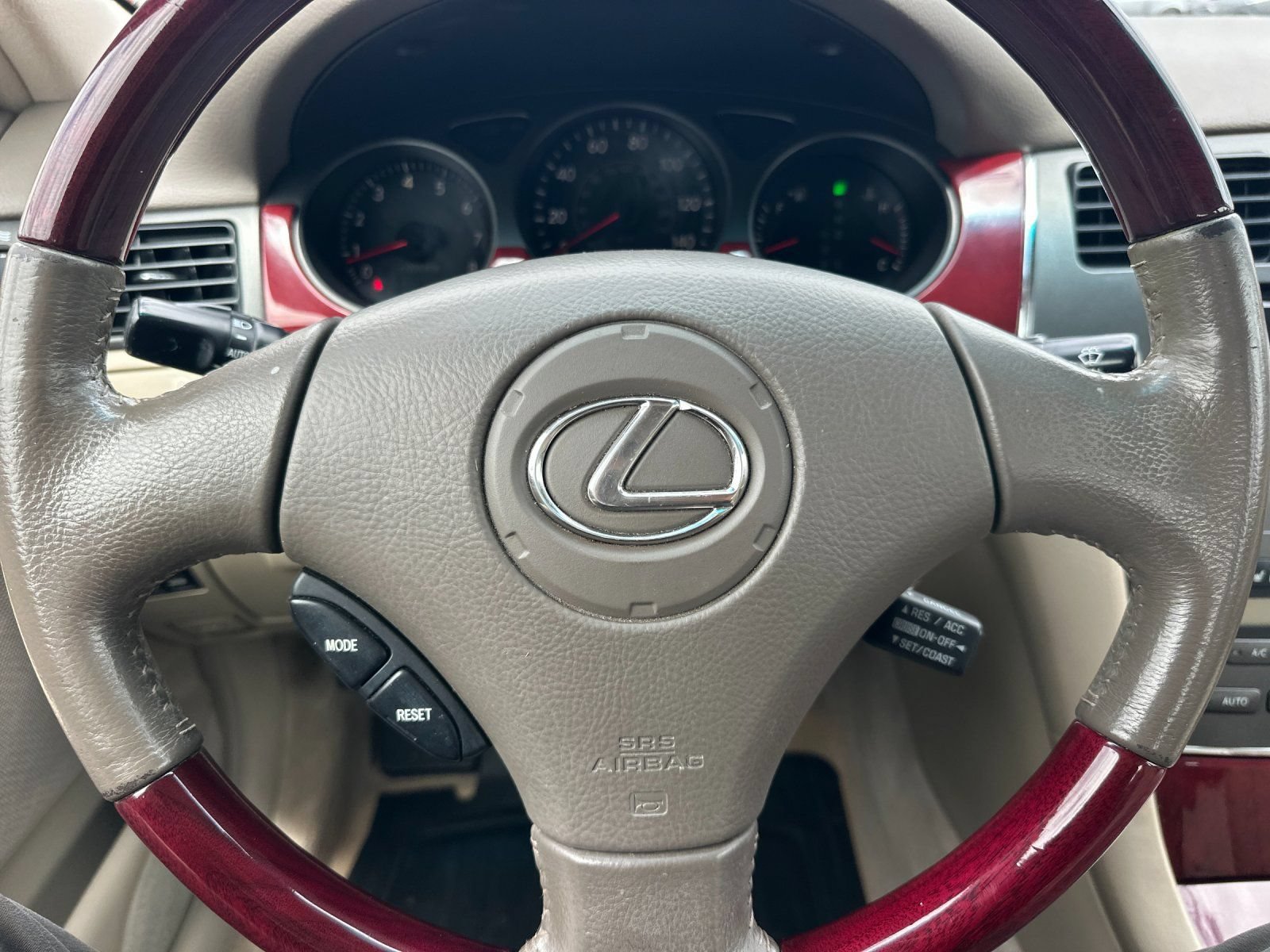 Used 2003 Lexus ES 330 FWD image 19