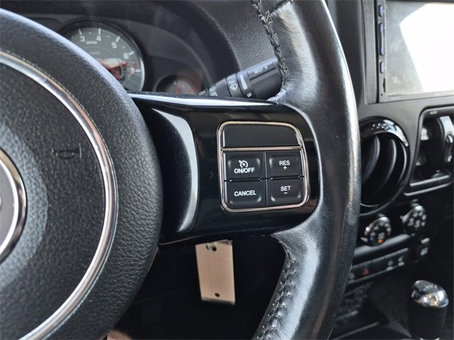 Used 2016 Jeep Wrangler Unlimited Sahara image 27
