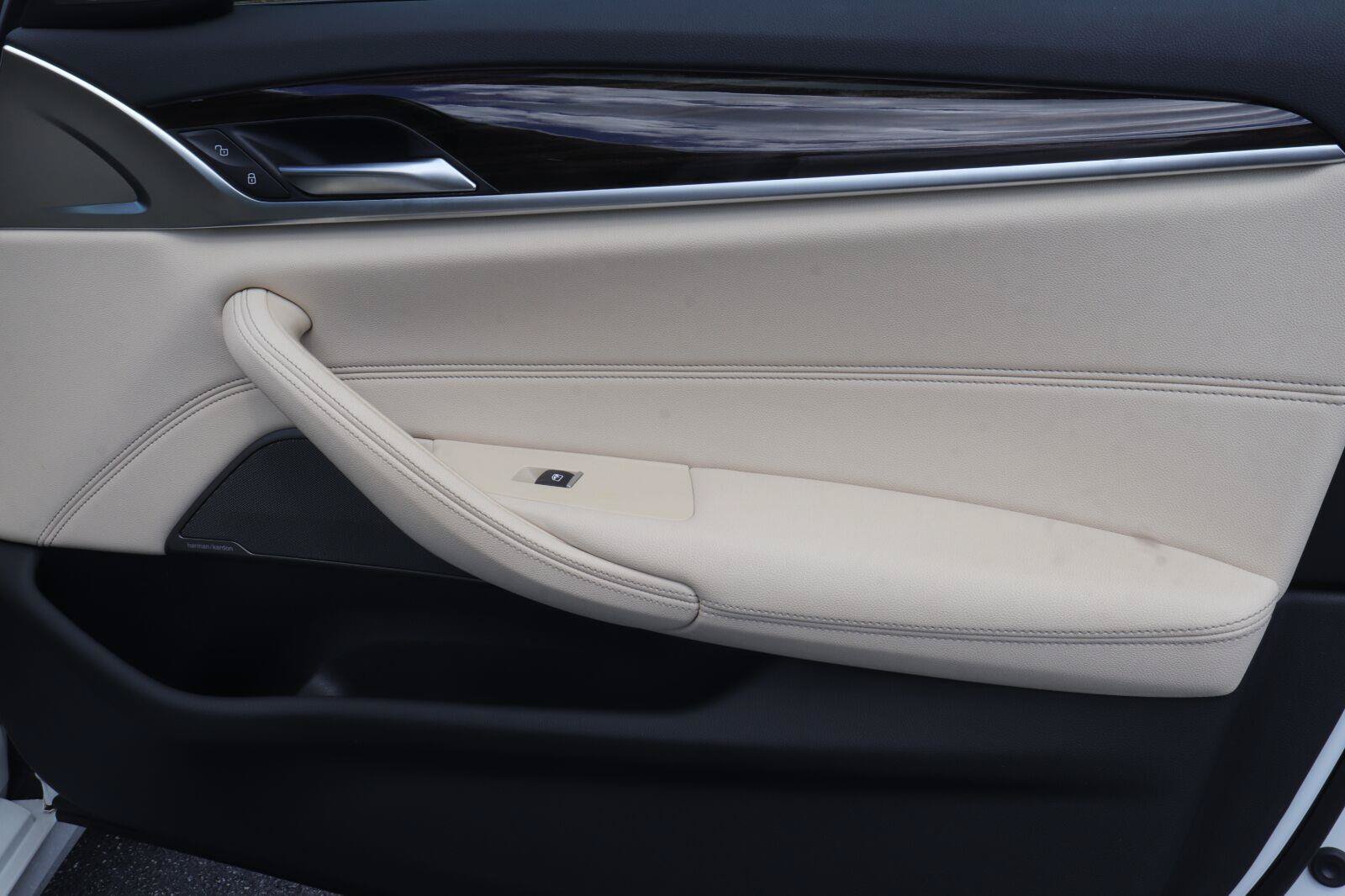 Used 2023 BMW 540i w/ Premium Package RWD image 15