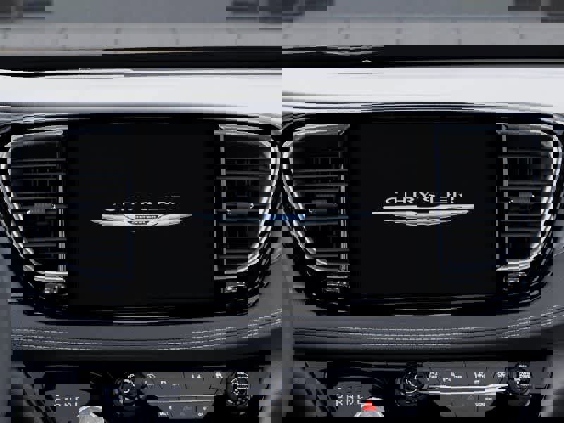 New 2026 Chrysler Pacifica Select AWD/4WD image 18