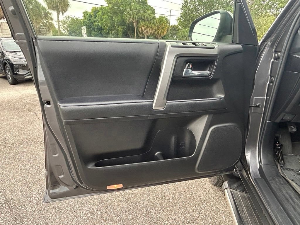 Used 2021 Toyota 4Runner SR5 Premium w/ Moonroof Package AWD/4WD image 35