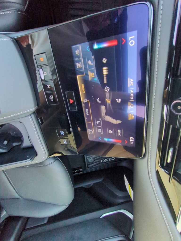 Used 2026 INFINITI QX80 Luxe w/ Cargo Package RWD image 17