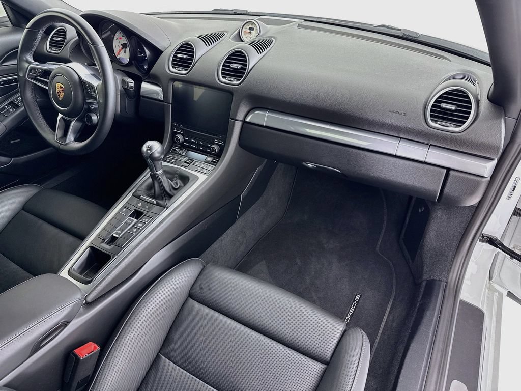 Certified 2019 Porsche 718 Boxster S RWD image 27