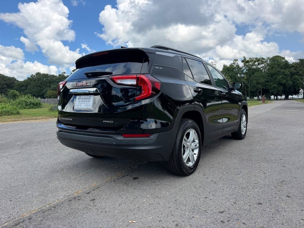 Used 2022 GMC Terrain SLE w/ Driver Convenience Package AWD/4WD image 6
