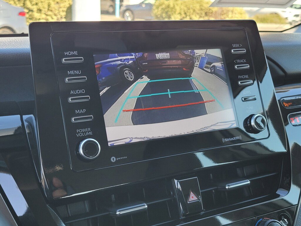 Used 2023 Toyota Camry SE image 24