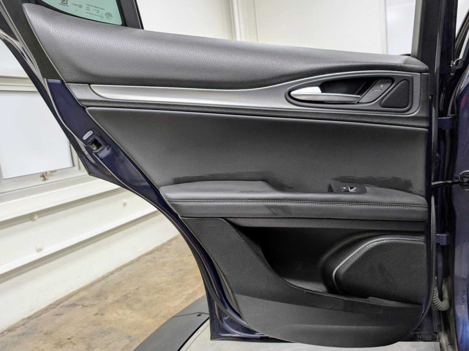 Used 2018 Alfa Romeo Stelvio Sport w/ Quick Order Package 22J Sport image 18