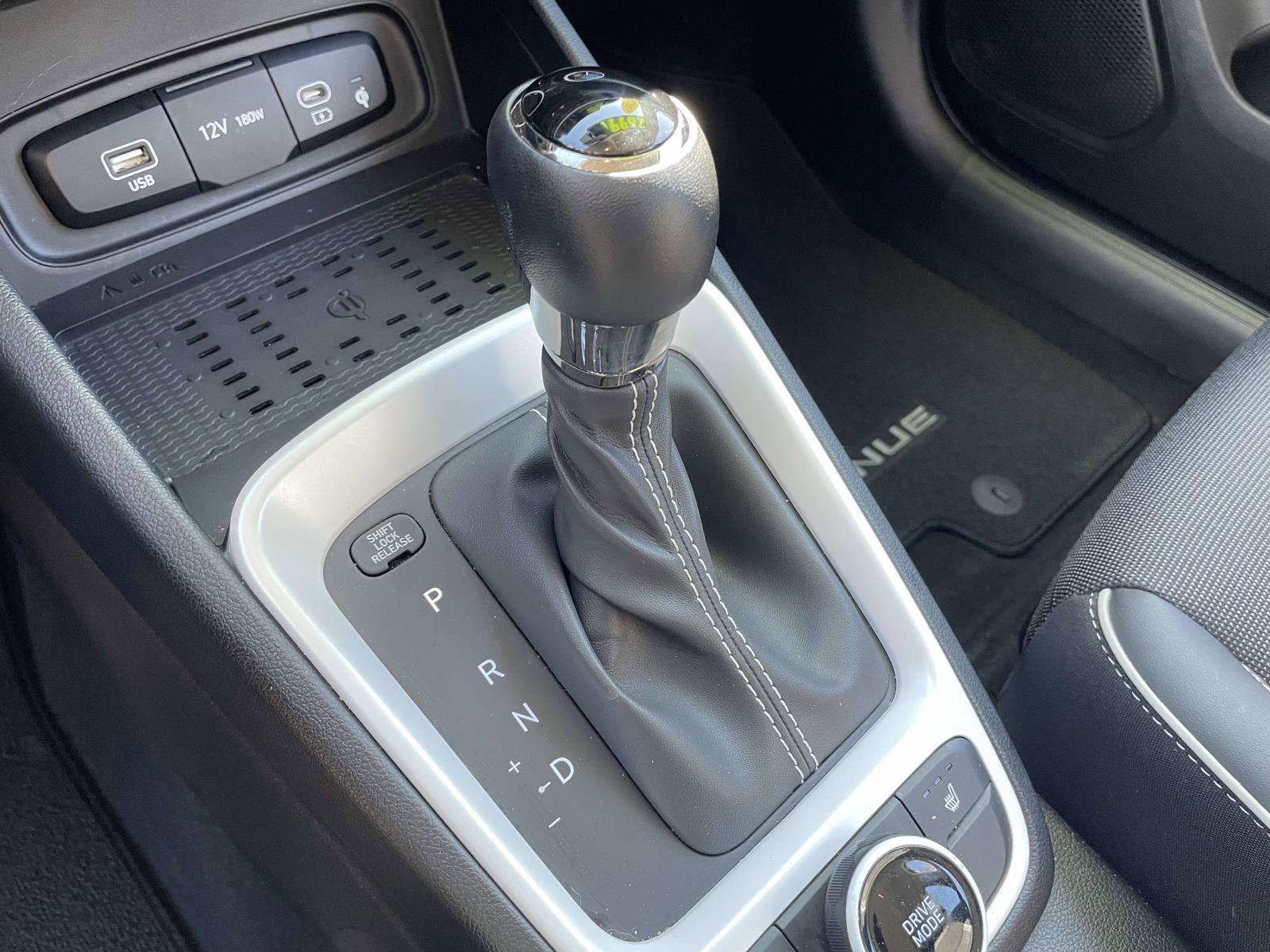 Certified 2025 Hyundai Venue Limited image 15