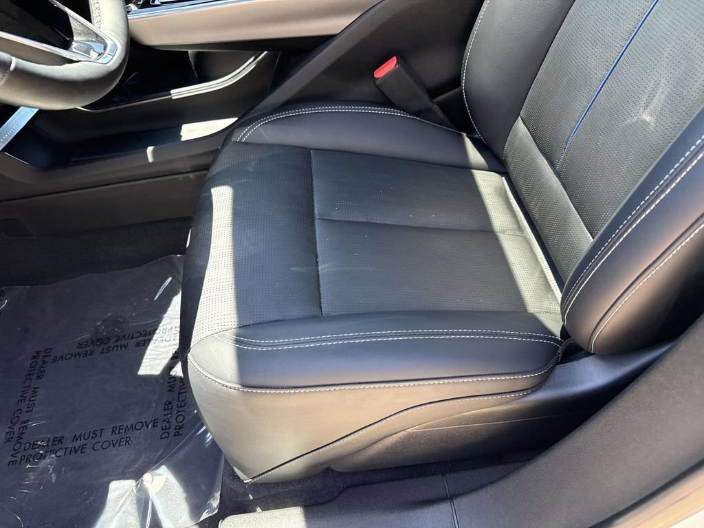 Certified 2025 Cadillac Lyriq Luxury w/ LPO, Floor Liner Package AWD/4WD image 30