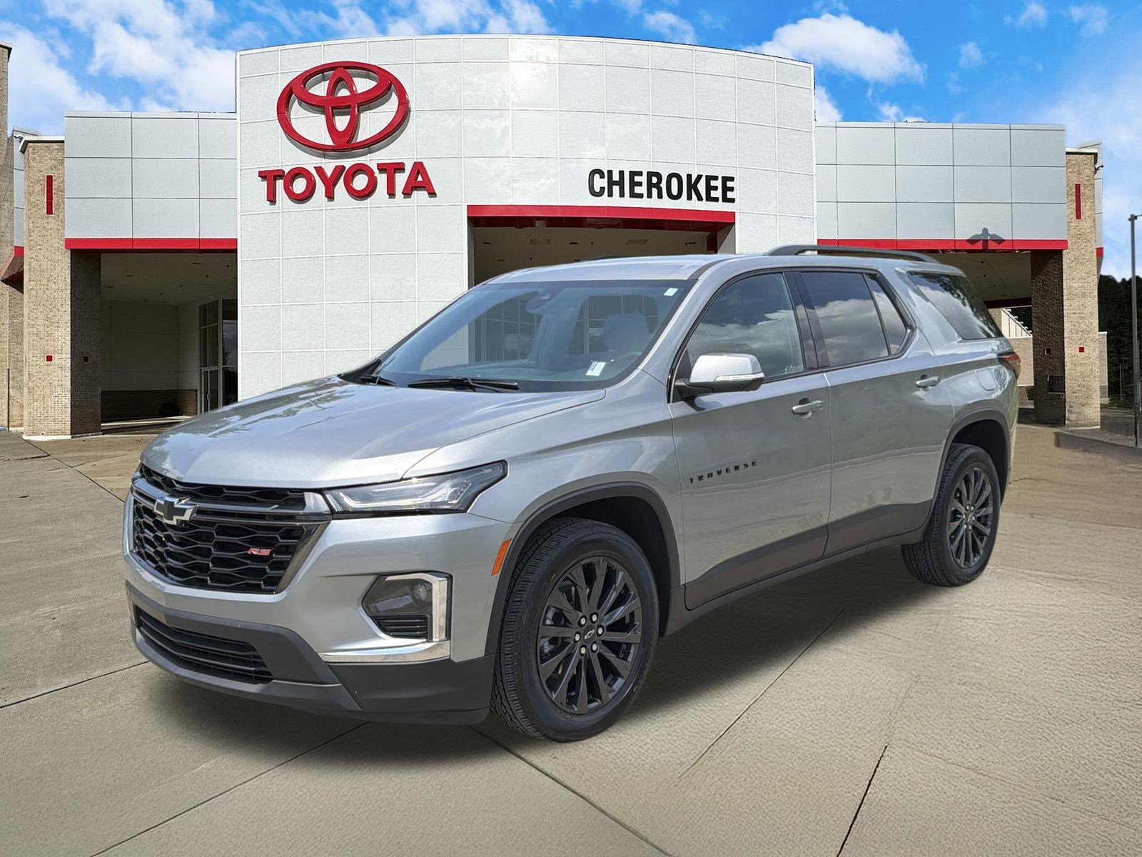 Used 2023 Chevrolet Traverse RS w/ LPO, Floor Liner Package