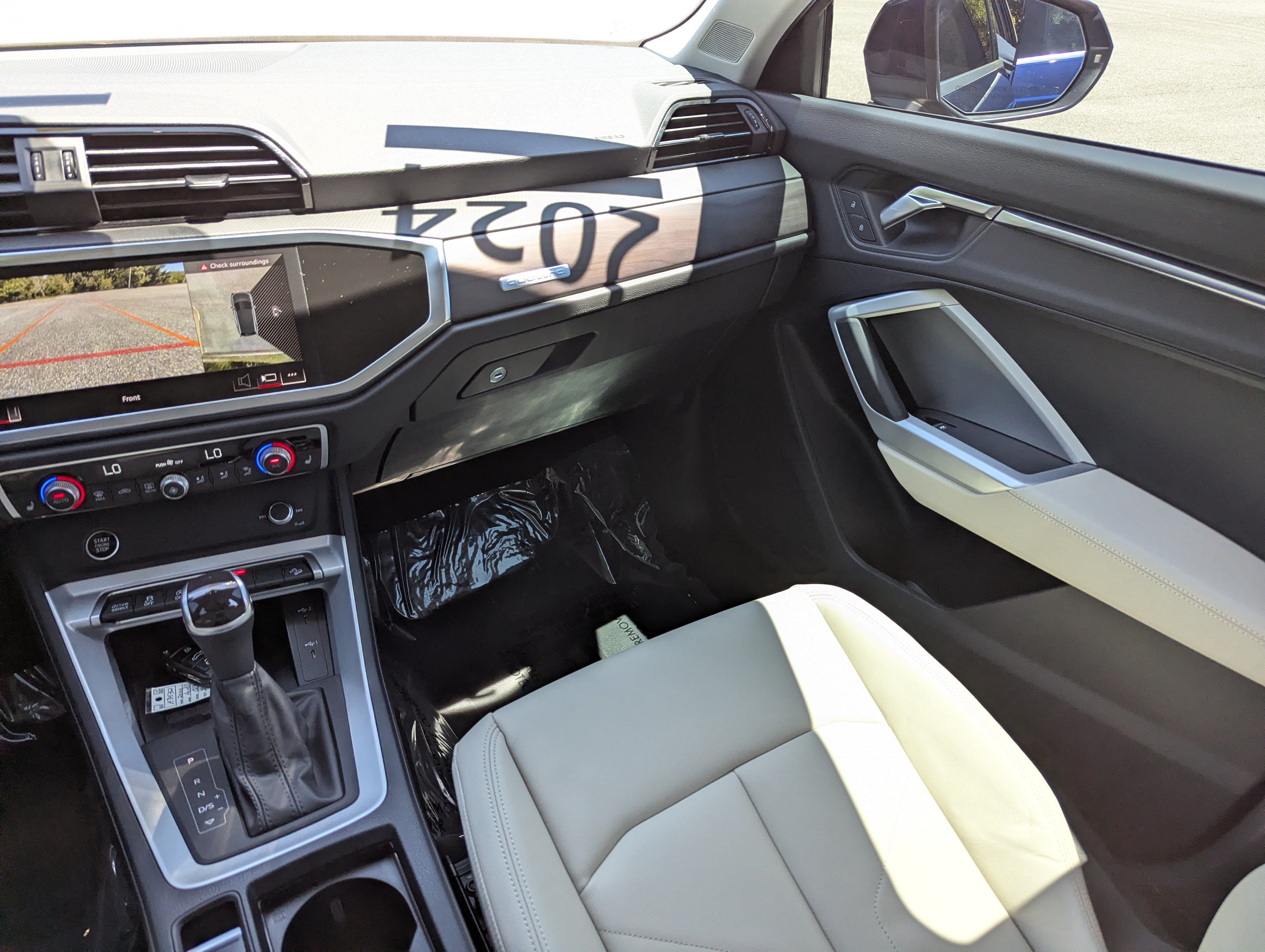 Used 2024 Audi Q3 2.0T Premium Plus AWD/4WD image 15