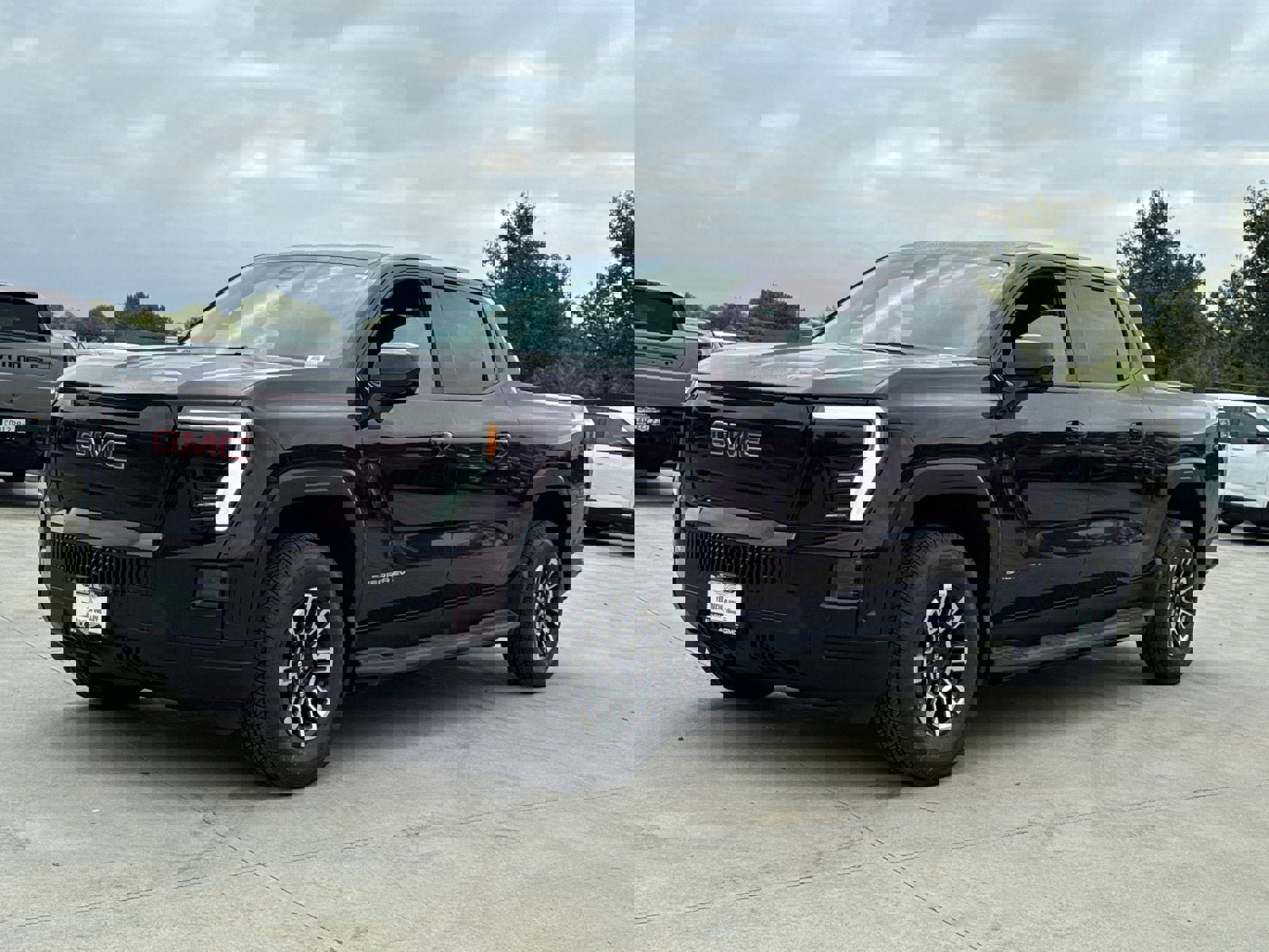 New 2026 GMC Sierra EV Elevation image 4
