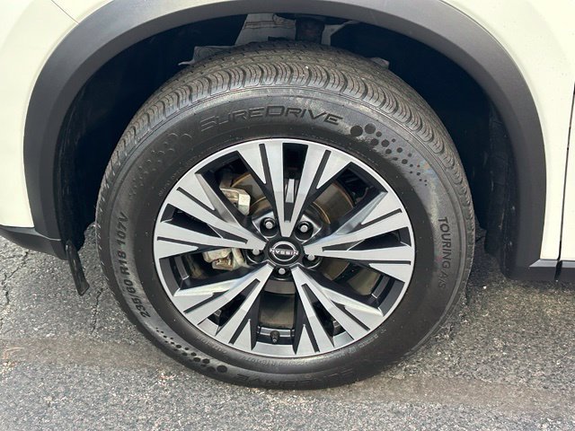 Used 2023 Nissan Rogue SV AWD/4WD image 8