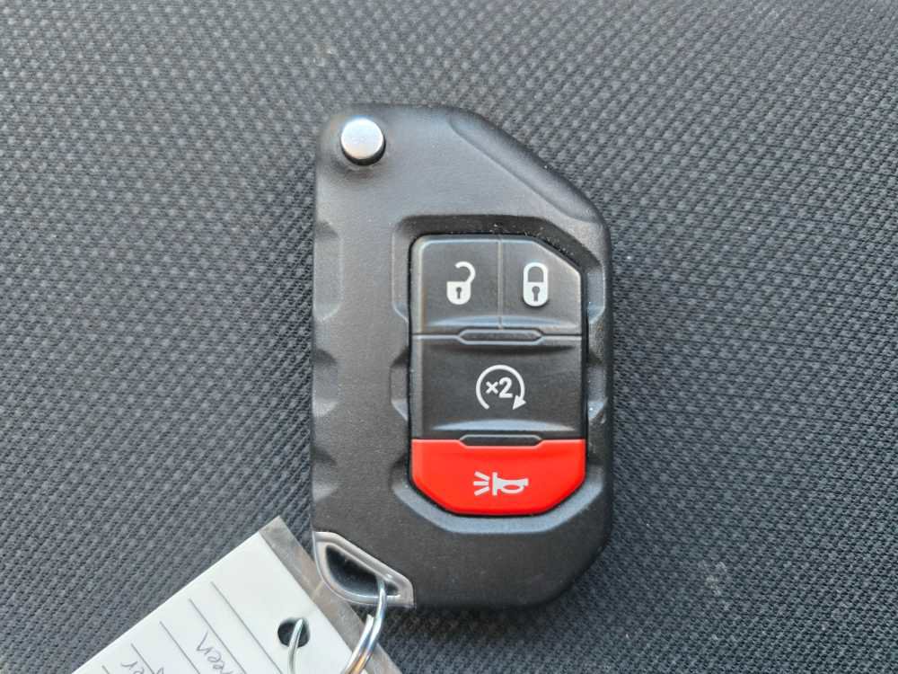 Used 2021 Jeep Wrangler Sport S image 21