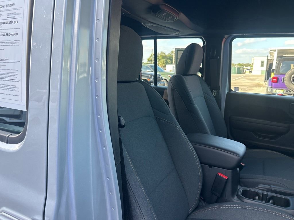 Certified 2024 Jeep Gladiator Sport image 23