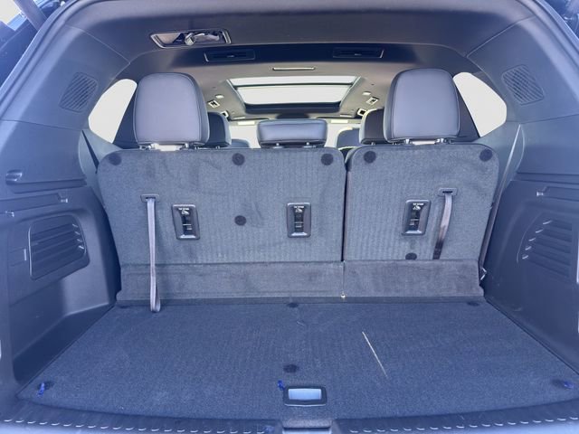 Used 2025 GMC Acadia AT4 image 19