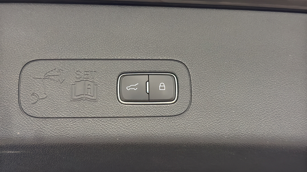 Used 2023 Lincoln Aviator Grand Touring w/ Equipment Group 301A AWD/4WD image 29