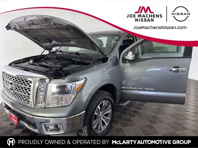 Used 2018 Nissan Titan SL image 10