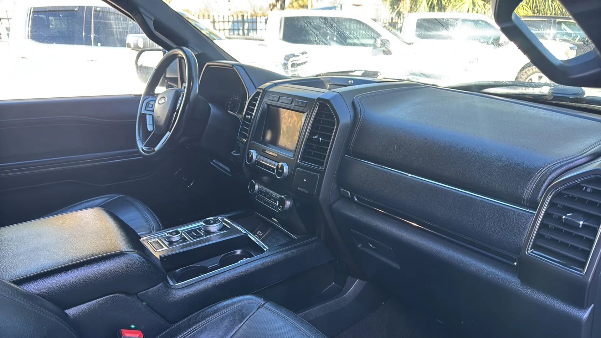 Used 2019 Ford Expedition Max Limited AWD/4WD image 9