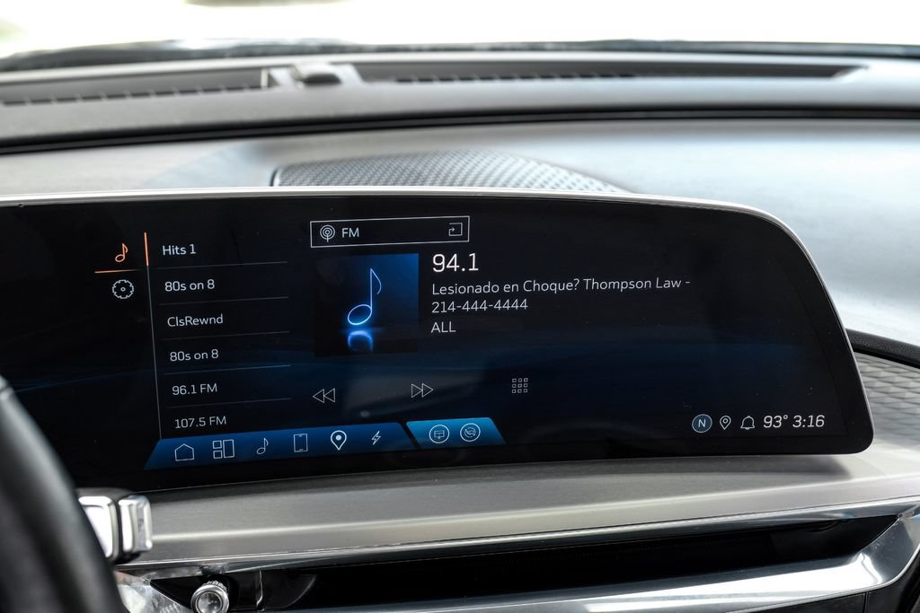 Used 2023 Cadillac Lyriq AWD image 30