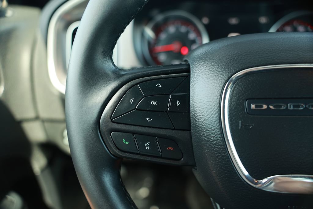 Used 2020 Dodge Charger SXT w/ Driver Convenience Group image 20