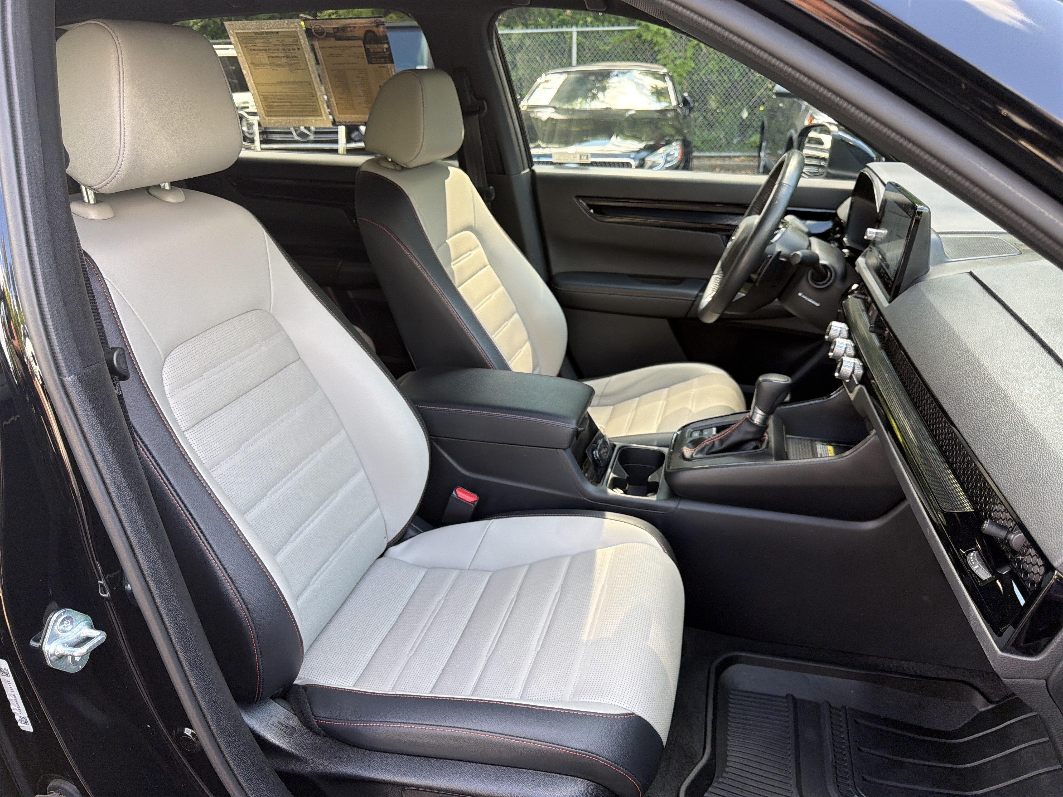 Used 2024 Honda CR-V Sport Touring image 16