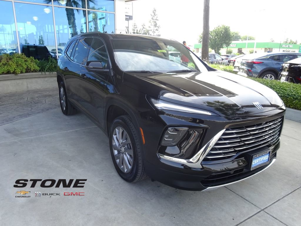Certified 2025 Buick Enclave Preferred AWD/4WD image 1