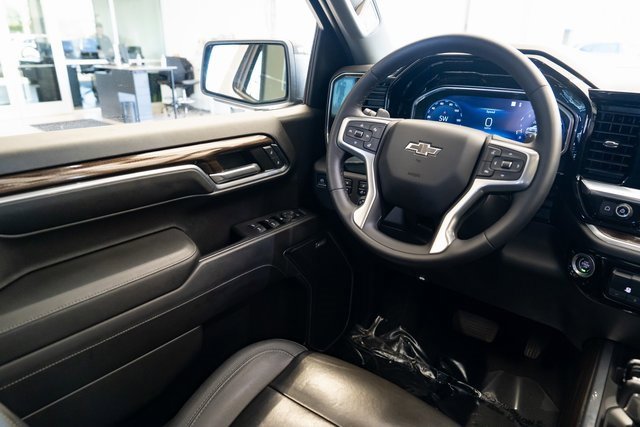 Used 2022 Chevrolet Silverado 1500 RST w/ Convenience Package II image 11