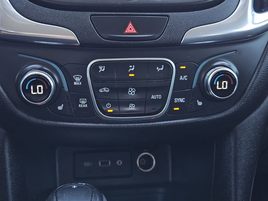 Used 2020 Chevrolet Equinox LT FWD image 24