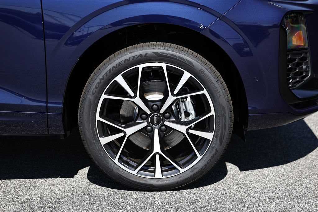 New 2026 Audi Q3 quattro 2.0T AWD/4WD image 5