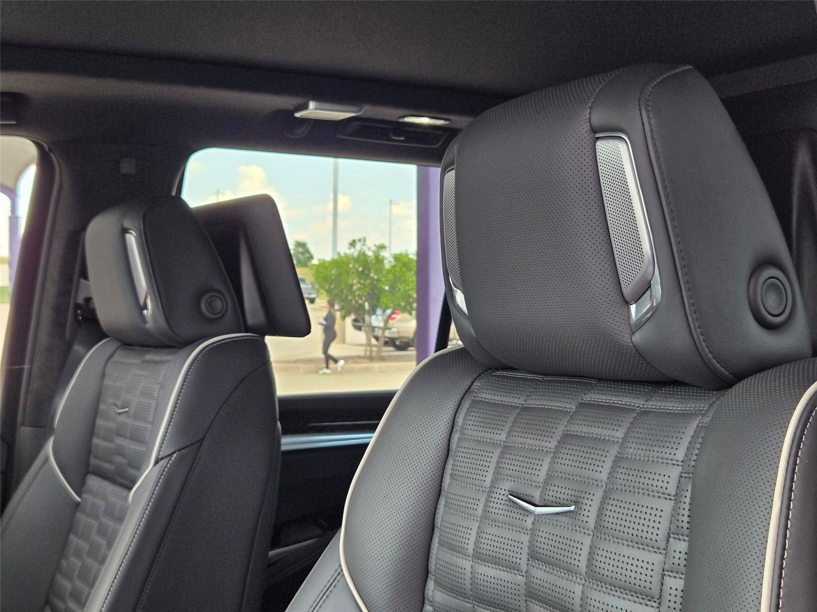 New 2026 Cadillac Escalade Platinum Sport w/ LPO, ONYX Package AWD/4WD image 12