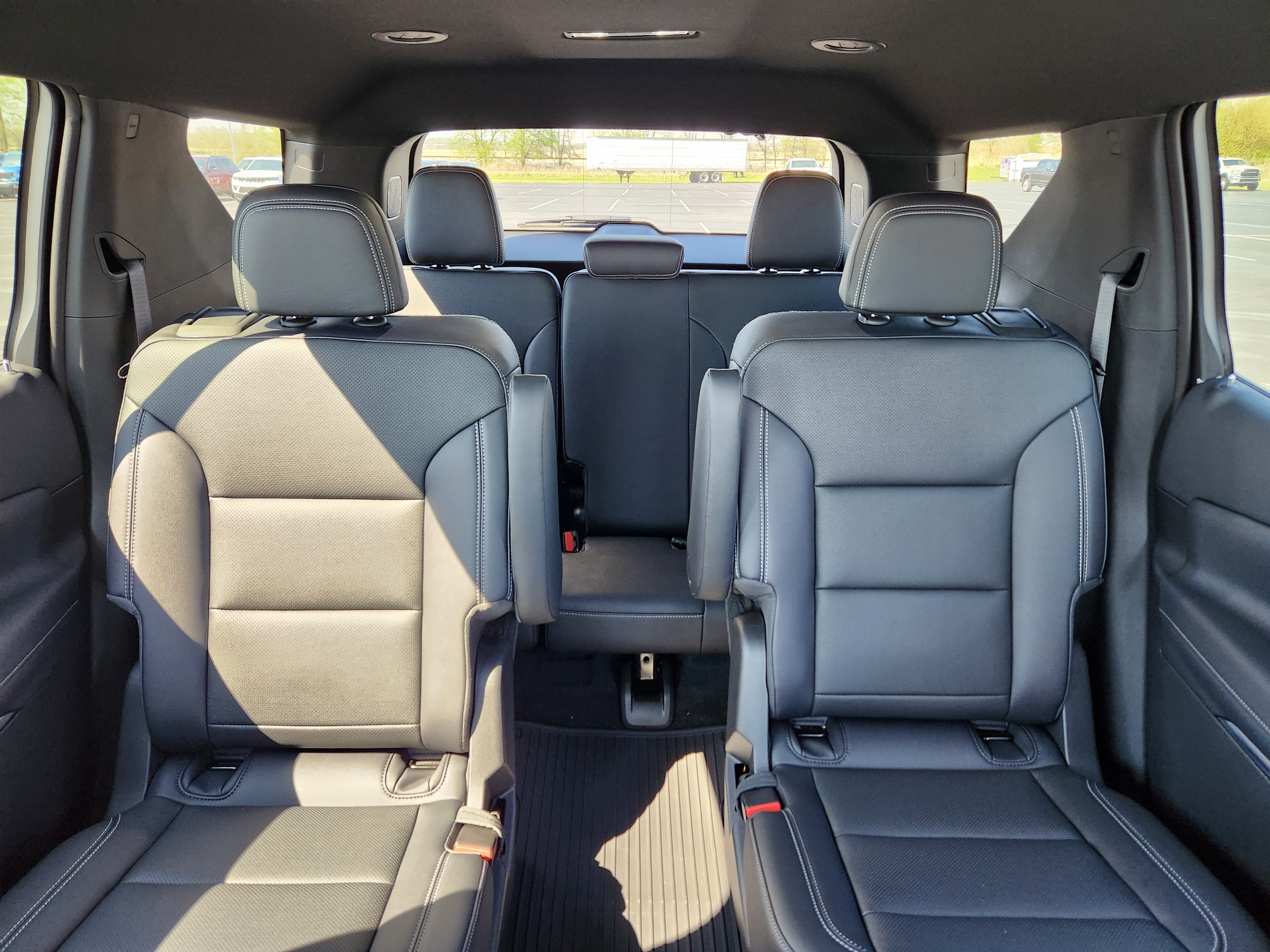 New 2026 Chevrolet Traverse LT FWD image 8