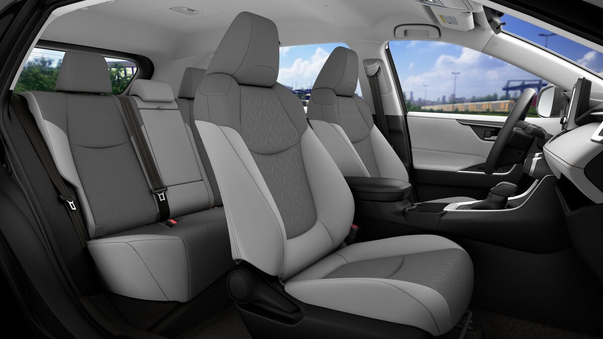 New 2025 Toyota RAV4 XLE image 21