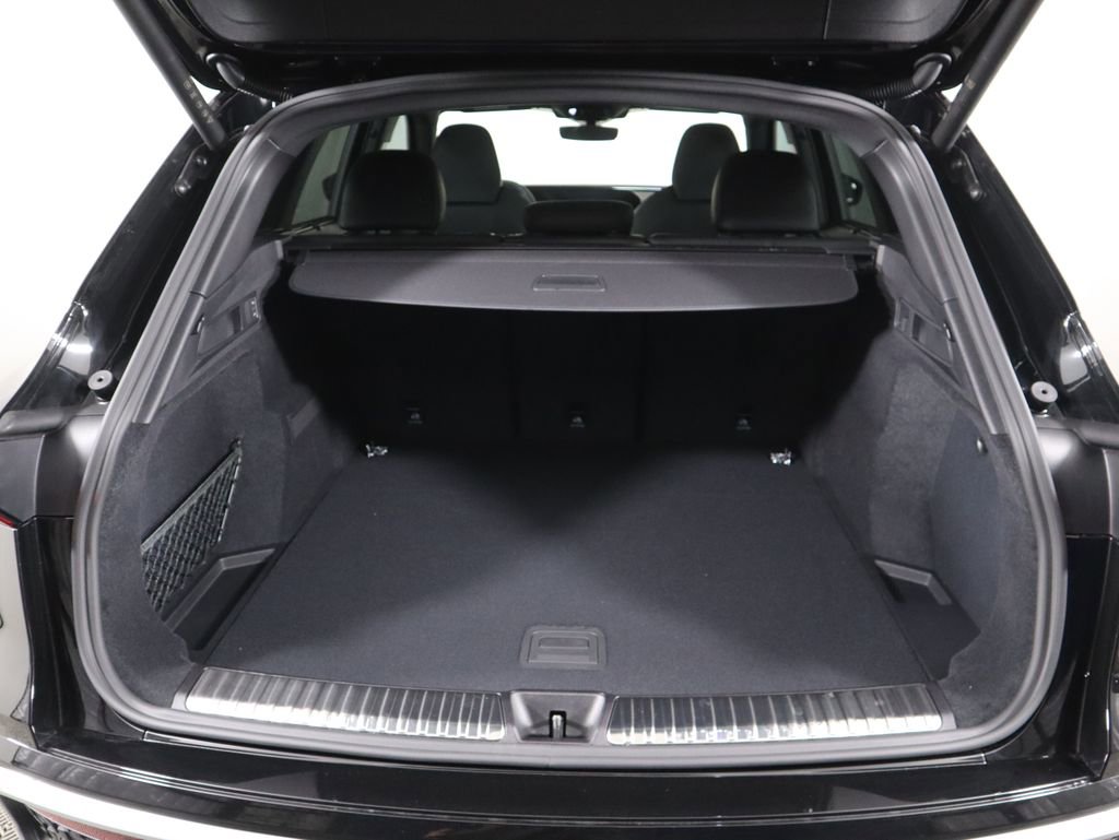 New 2025 Audi SQ5 Premium Plus image 30