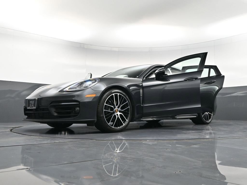 Certified 2023 Porsche Panamera 4 Platinum Edition AWD/4WD image 39