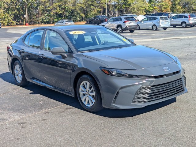 Used 2025 Toyota Camry LE