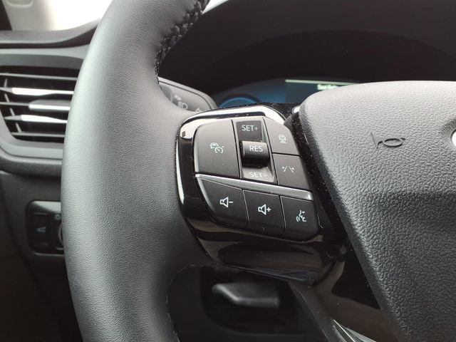 Certified 2025 Ford Escape Platinum AWD/4WD image 15